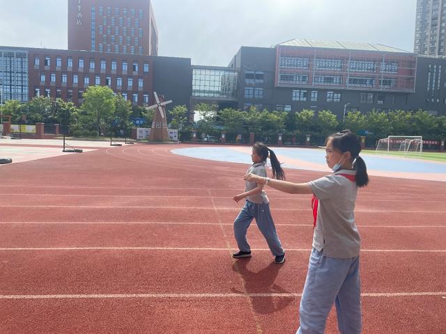 科技小制作6年级简单又实用，科技小制作大全最简单 小学生四年级？