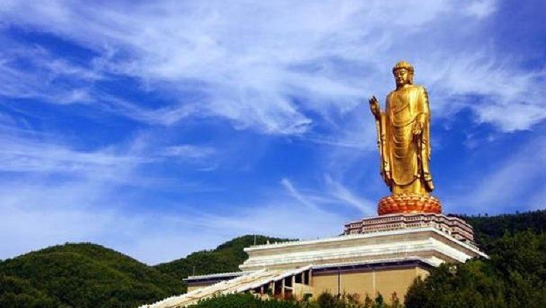 最“诡异”的3座佛像：一座在日本，剩下2座都在中国，最高208米