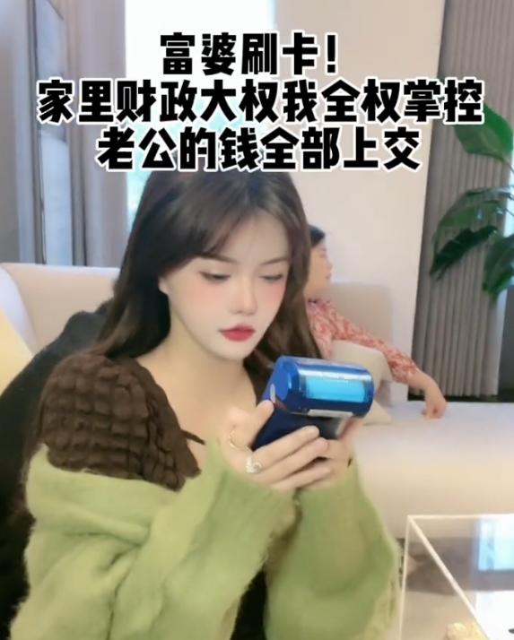 什么直播平台最赚钱,提成最高的（什么直播平台最赚钱,提成最高是多少）