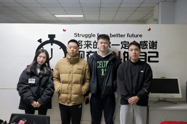 创业团队成员个人介绍模板怎么写，创业团队成员个人介绍模板图片？