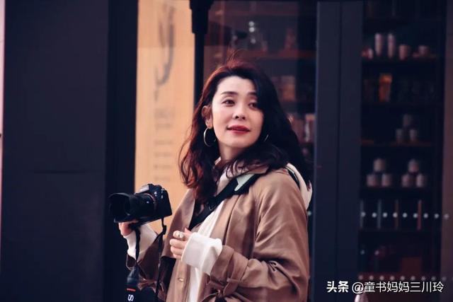 看完这几位妈妈的朋友圈，我心态崩了