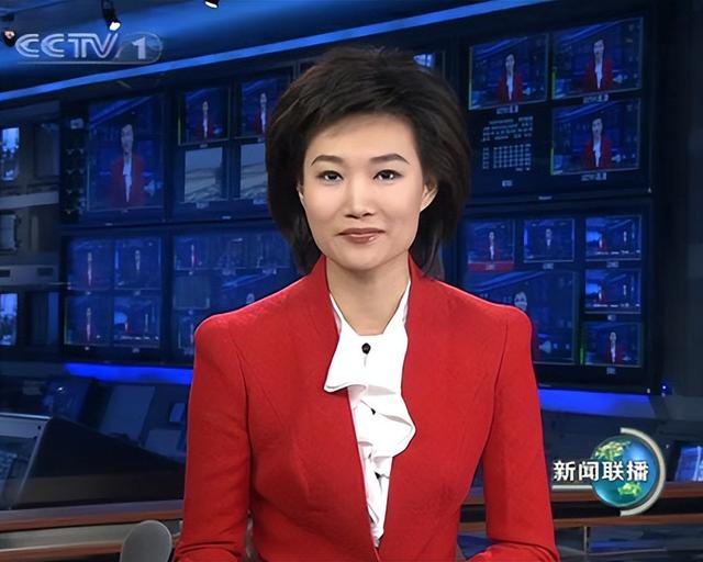 中央电视台新闻直播间女主持人名单及照片，新闻直播间女主持人名单及照片2021