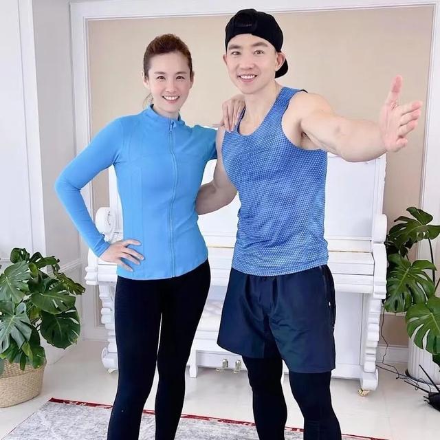 刘书宏直播？刘畊宏直播间是他老婆吗