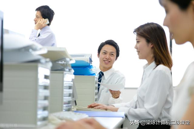 跟客户聊天的开场白英文怎么说（跟客户聊天的开场白英文版）
