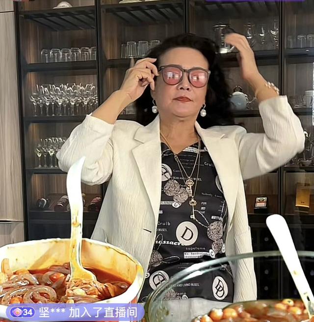 绿幕抠图直播需要的环境（绿幕抠图直播有黑边）