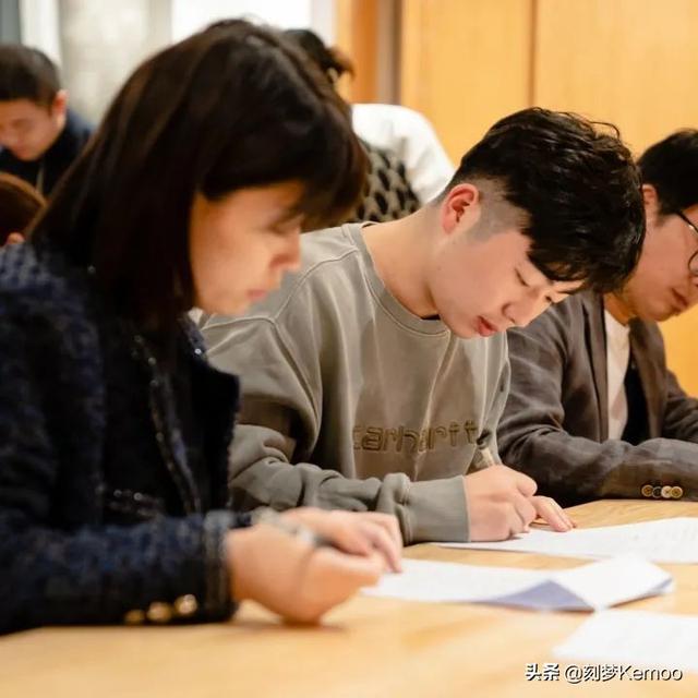 美术培训招生简章图片大全（美术培训招生简章图片模板）