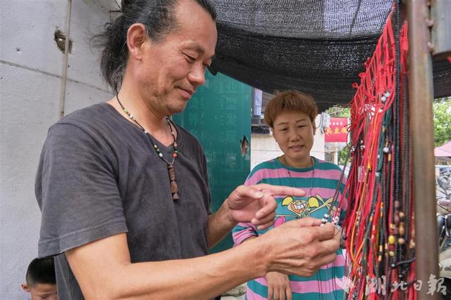 串珠子兼职真的假的，兼职串珠赚钱是真的吗？