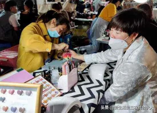 穷人创业项目能赚100万，穷人创业项目有哪些？