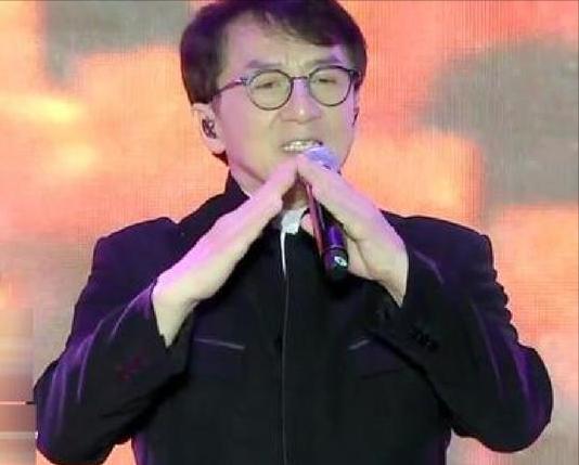 快手一亿粉丝是谁的粉丝多（快手谁有一亿粉丝）