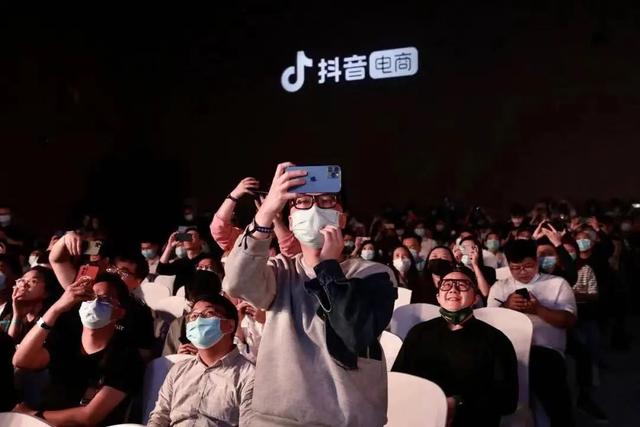 抖音如何取图，抖音视频怎么取图？