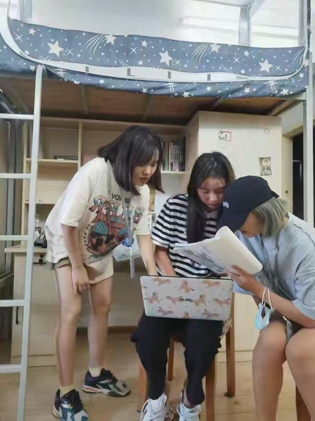 学生网上赚钱的方法视频（学生网上挣钱的方法）