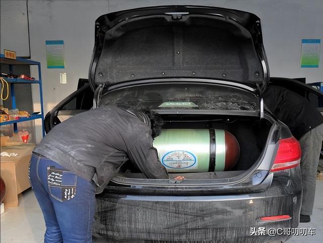 阜阳汽车改气公司电话（阜新油改气多少钱）