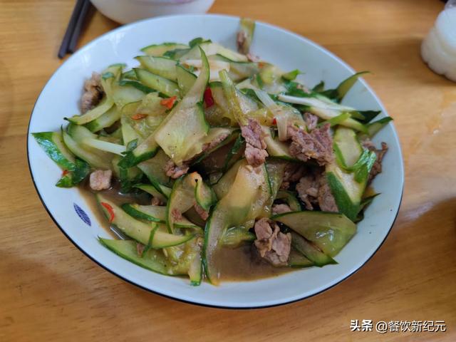 朋友圈真实美食图片高清无水印，朋友圈真实美食图片高清版？