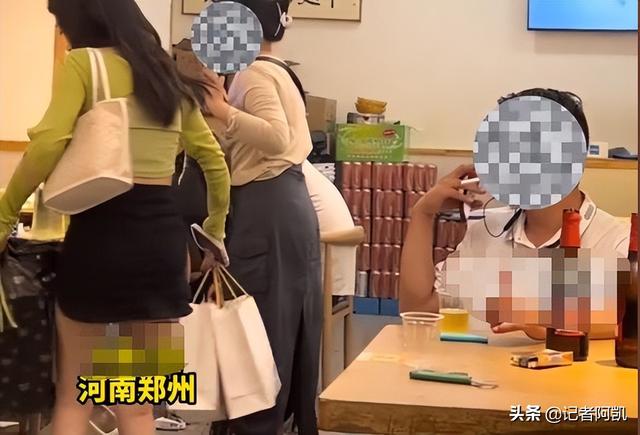 男子餐馆直播，偷拍女生隐私部位被抓现行，这种行为算偷拍吗？