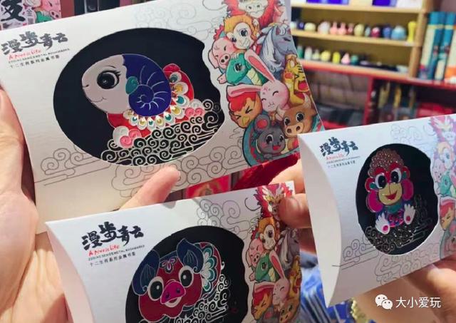 故宫淘宝和故宫文创哪个好（淘宝的故宫文创和故宫卖的一样吗）