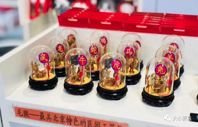 故宫淘宝和故宫文创哪个好（淘宝的故宫文创和故宫卖的一样吗）